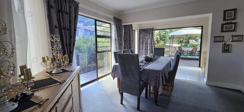 4 Bedroom Property for Sale in Glentana Western Cape